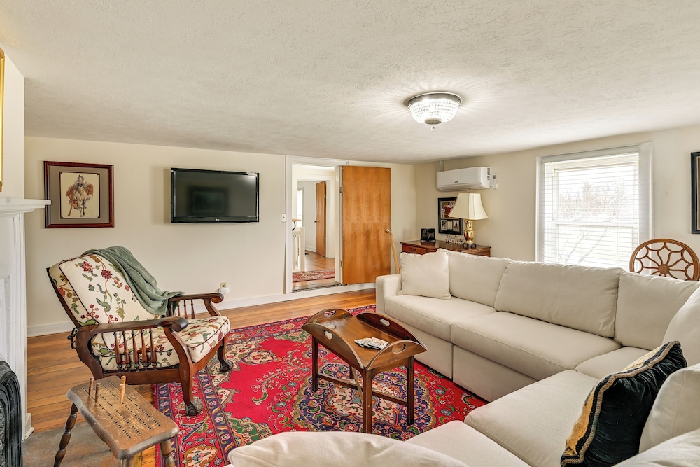 Georgetown Home Near Kentucky Horse Park!