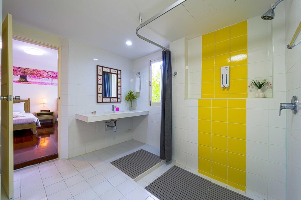Oceanfront 6 Bedroom Twin Villas OV6