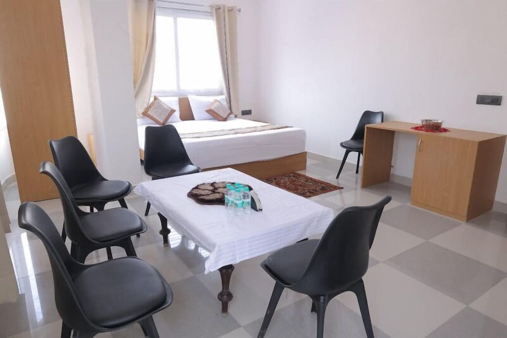 Hotel Srijan Vrindavan