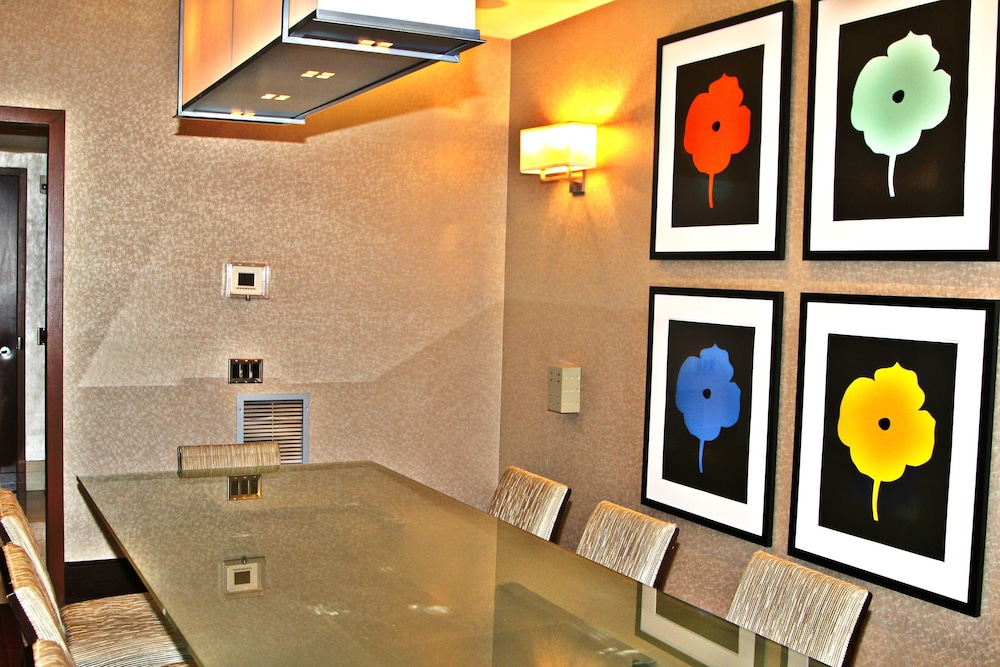 Weichert Suites at Wisconsin Place