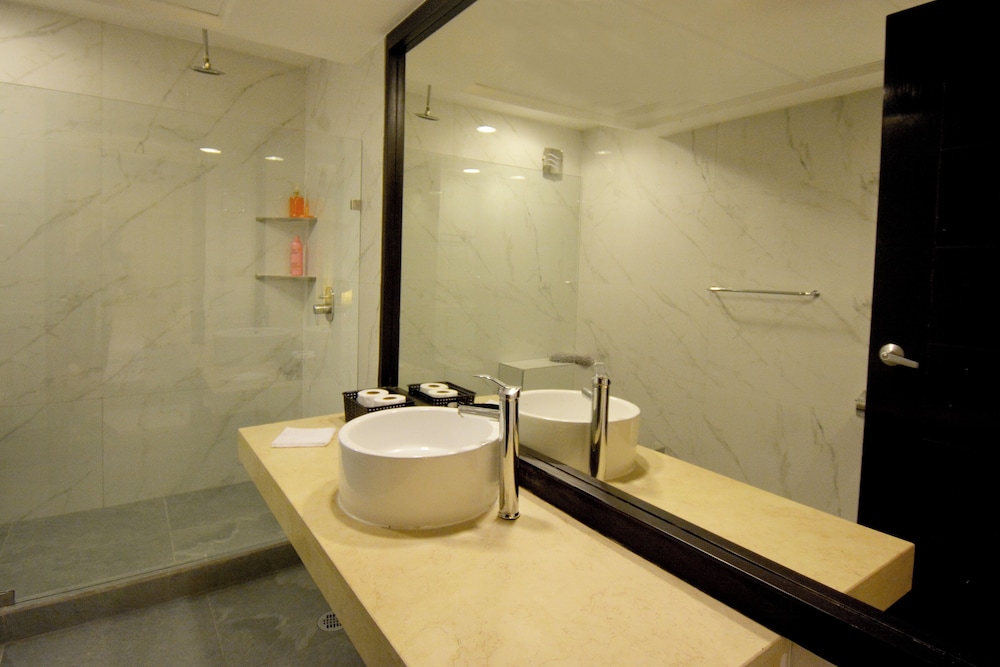 Aldea Thai by AR Vacations