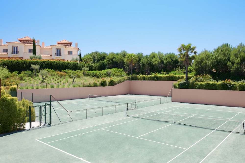 Monte Rei 3 bed Penthouse Apt