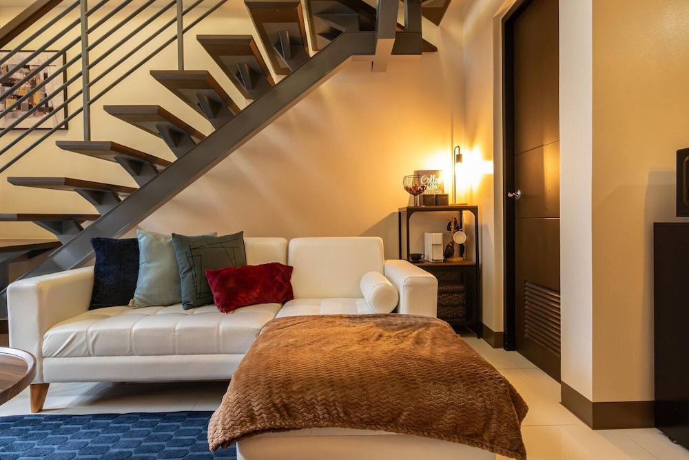 Luxury Cozy Stylish Loft in Makati