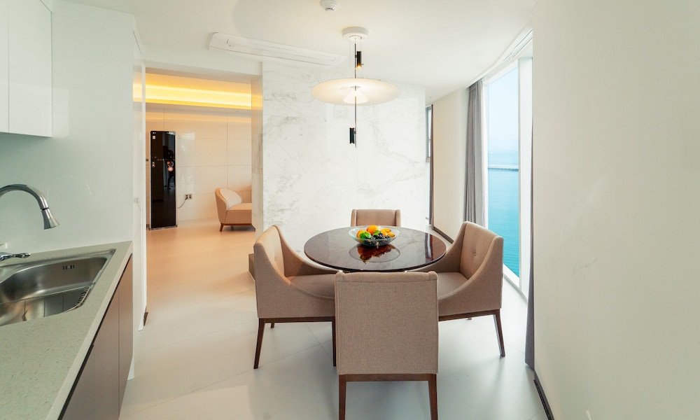 Venezia Hotel and Suite 48