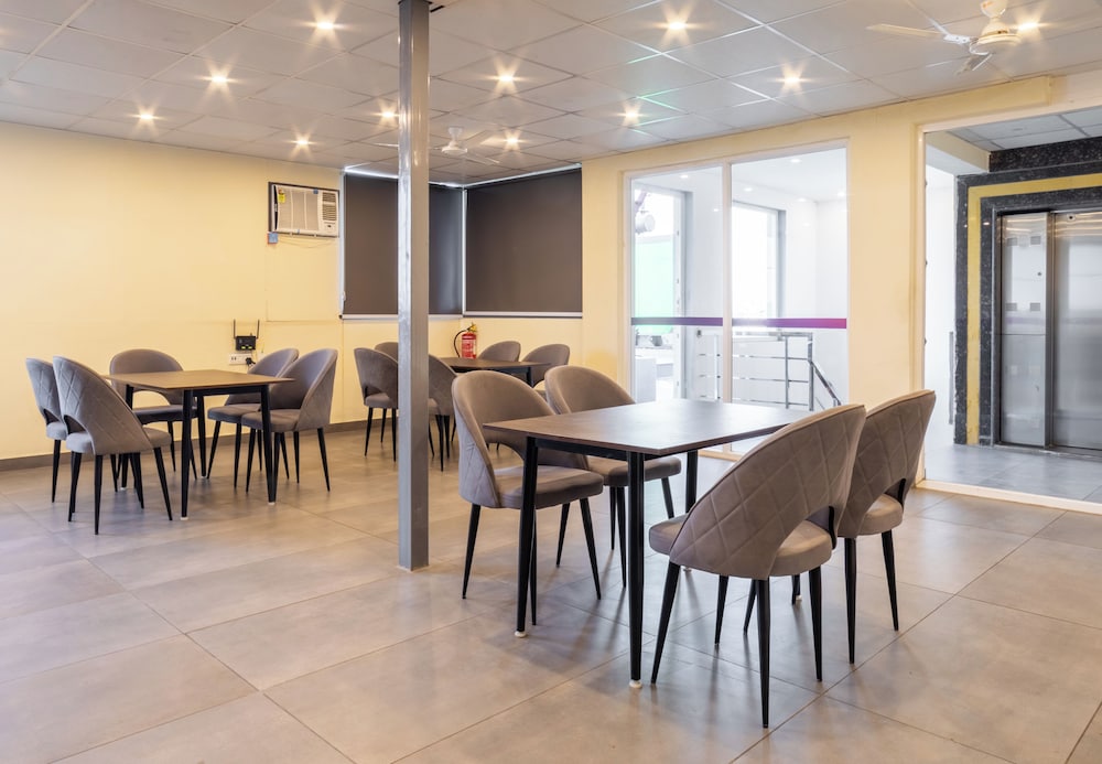 Housr Studio Rooms Sector 38 Gurgaon