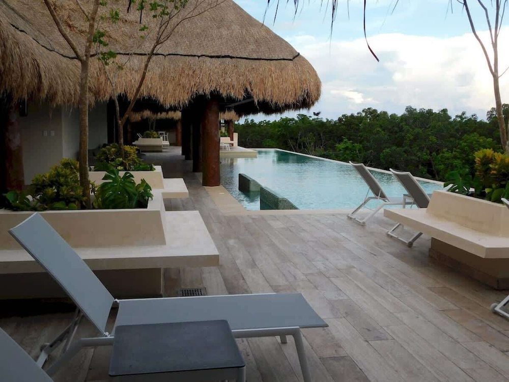 Jungle View 1 Br. Apt Amazing Infinity Pool