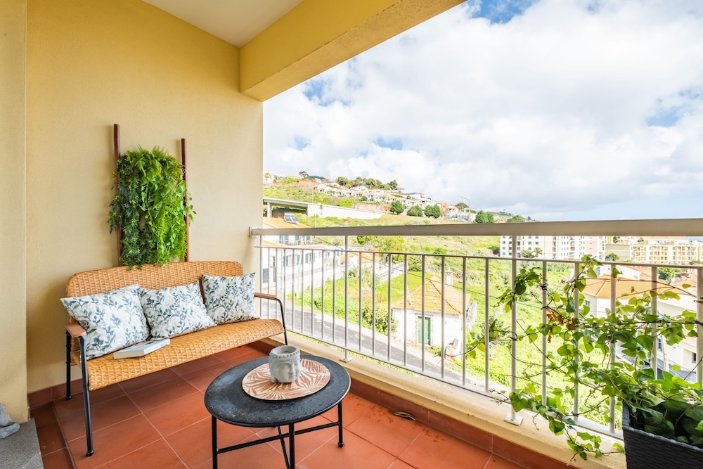 Aura Serena by Madeira Sun Travel