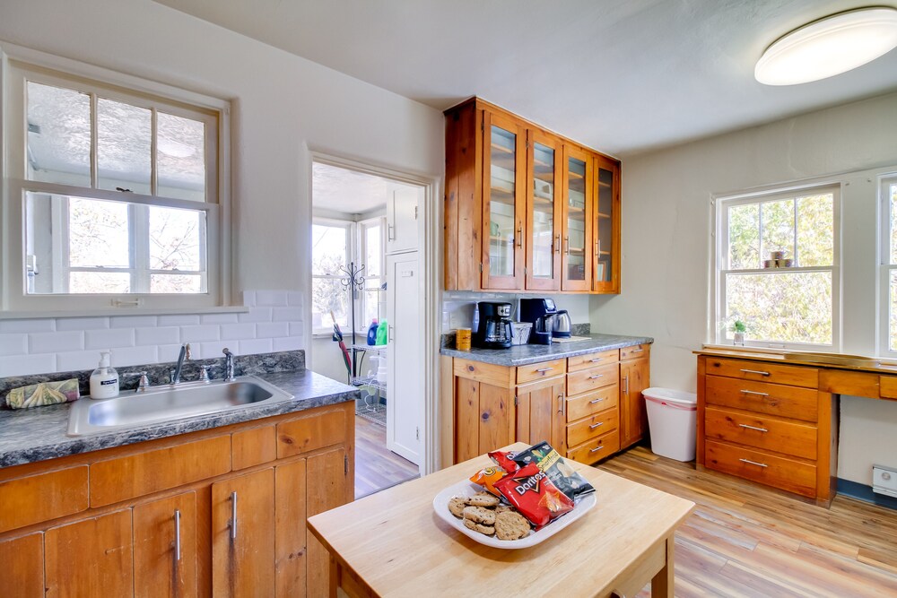 Albuquerque Vacations - Silver Hill Apartment Near UNM Campus! - Property Image 18