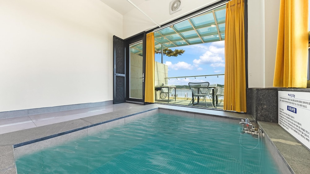 Incheon Vacations - Ganghwado Mare Seawater Poolvilla - Property Image 36