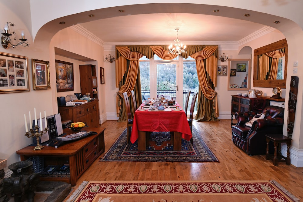 Cilbrwyn Countryside Retreat