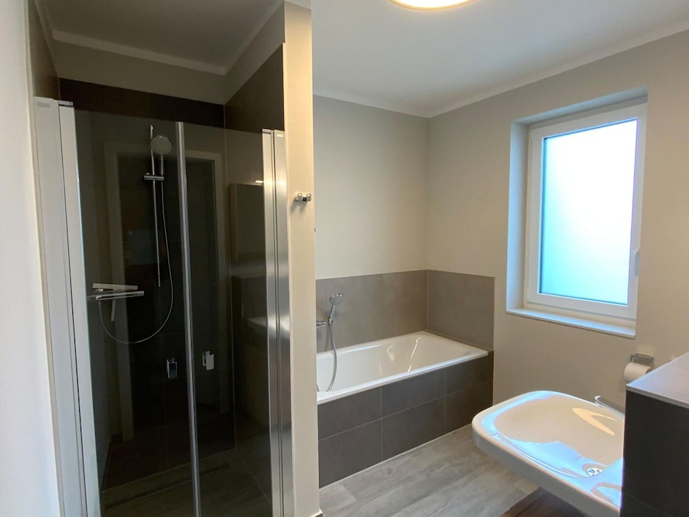 Exclusives Appartement auf Fehmarn en Fehmarn — bathroom