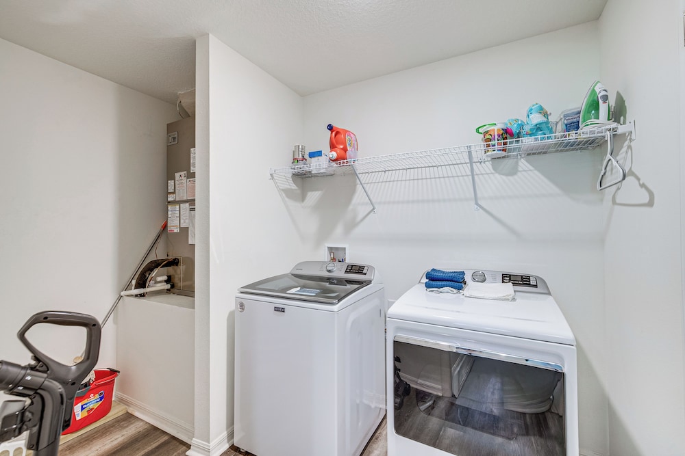 Yard Space & Games: Pet-friendly Ocala Retreat