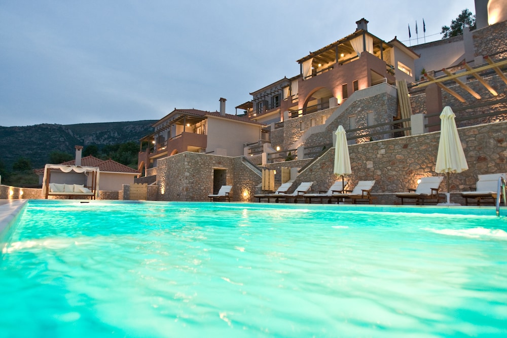 Apelon Tiritas Villas photo 3