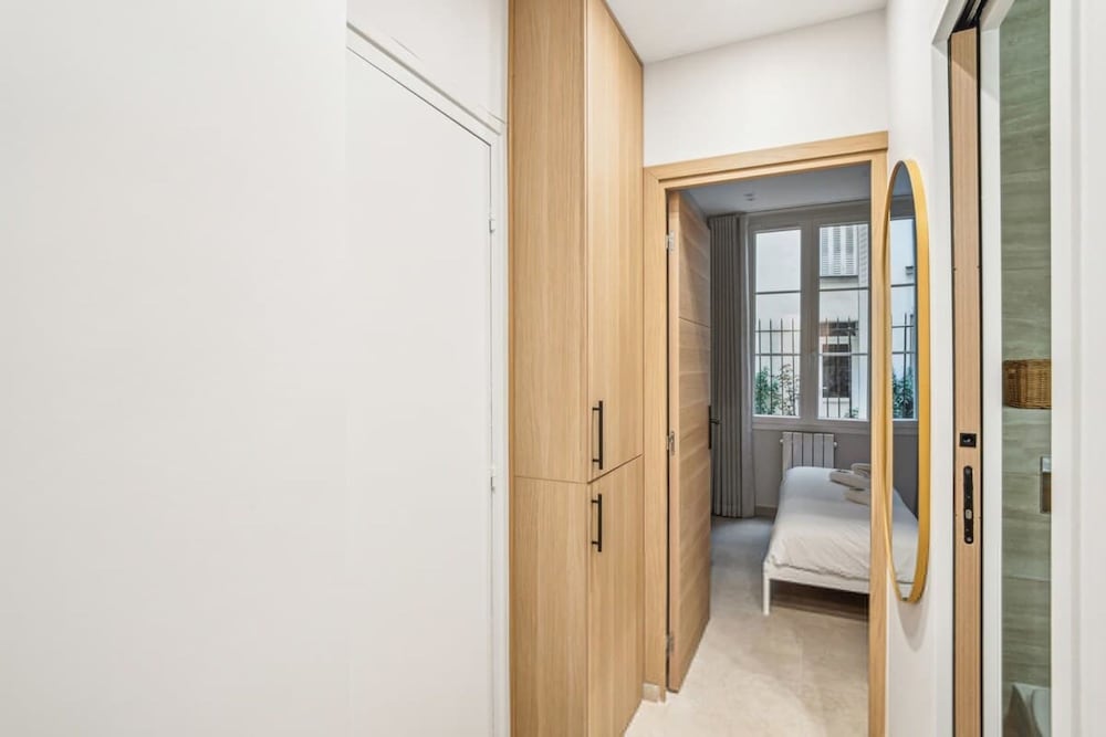 l Gant apt -1bdr 2p-paris Expo