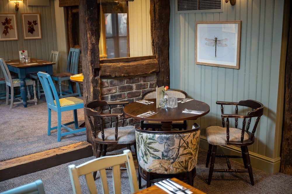 Berkshire Arms by Chef and Brewer Collection