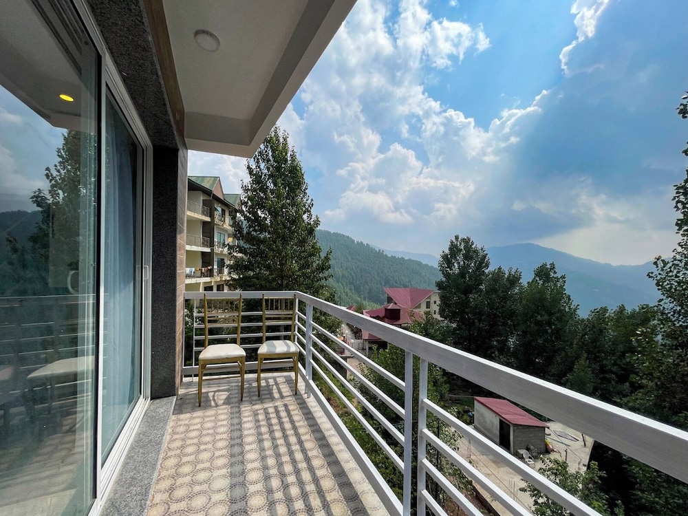 Kamboh La Cloud Hotel and Apartments