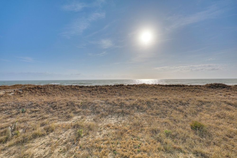 Balcony w/ Ocean Views: Carolina Beach Condo!