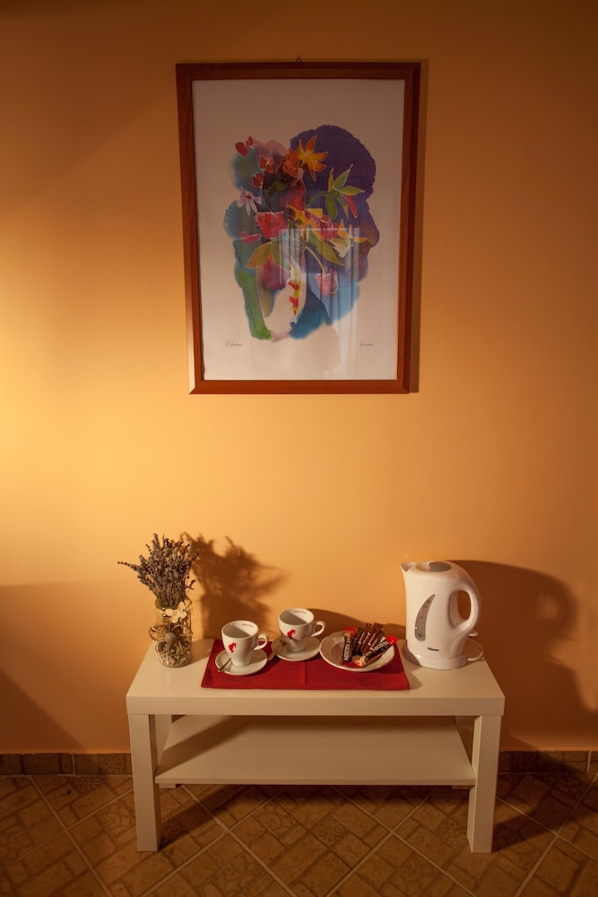 Guest House Floreus Cres