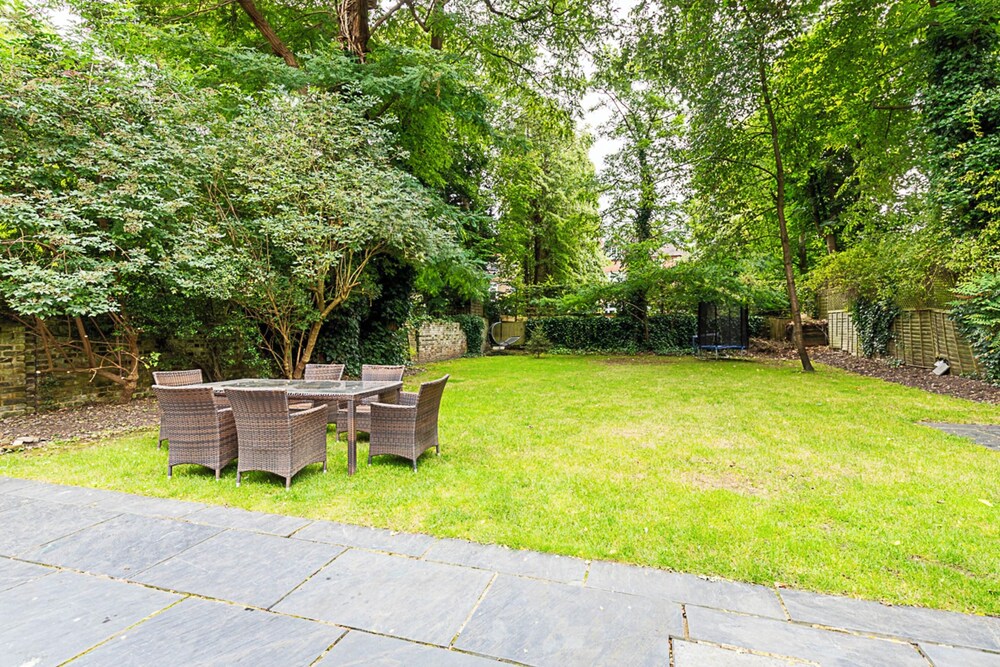 Charming and Modernised Edwardian Flat