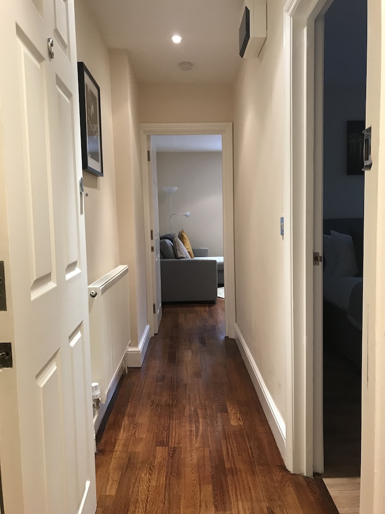 St Marks Modern Apartments view 2