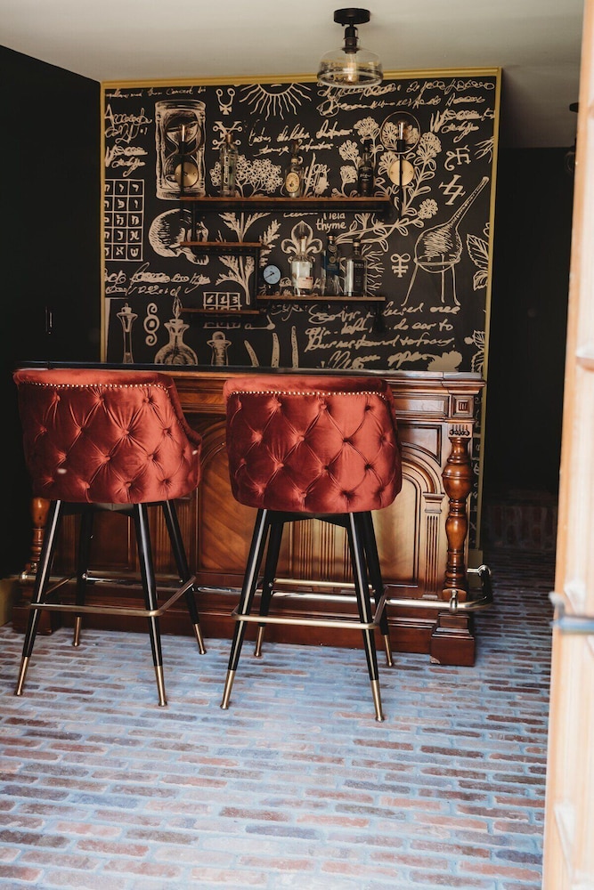 Old Clarksville House - Secret Bar