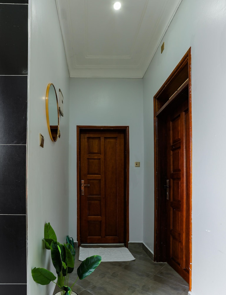 Tanzi Homes Nyonyozi