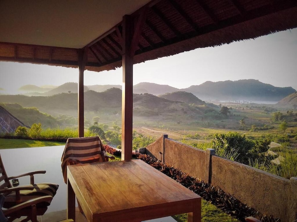 Mawun Raya Resort
