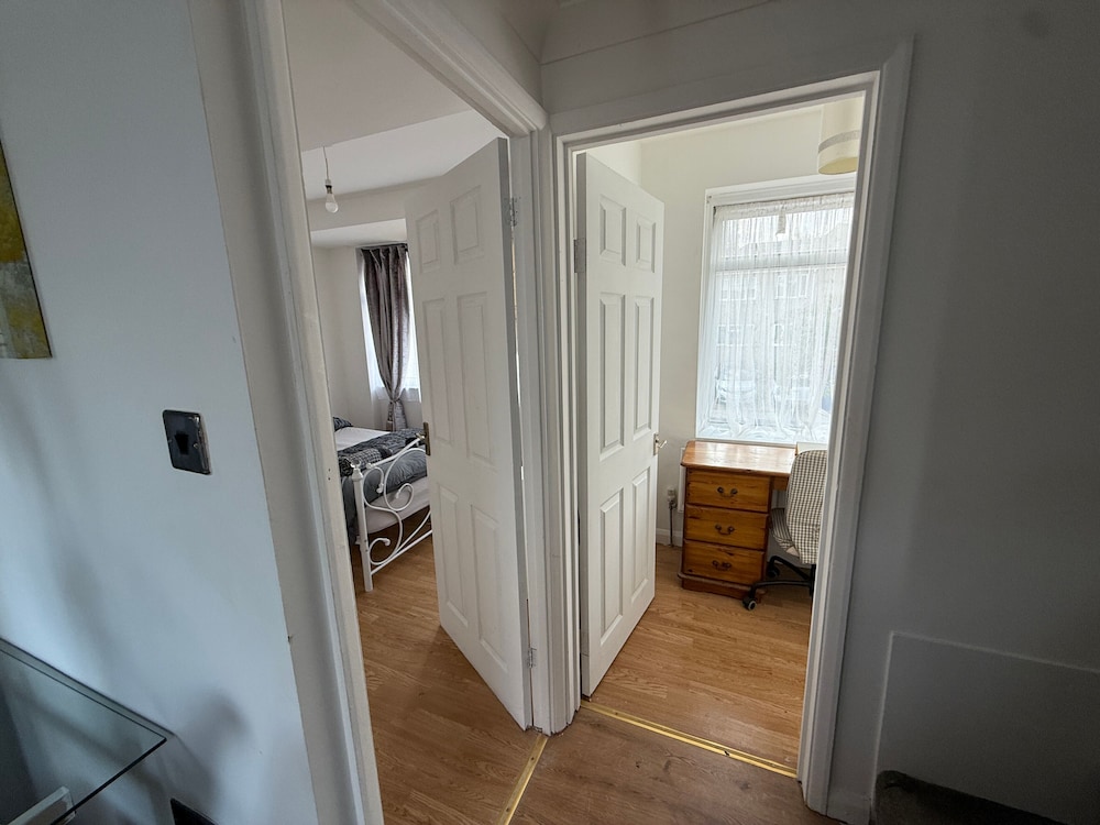 Duplex Sleeps 4 With Pets Allowed