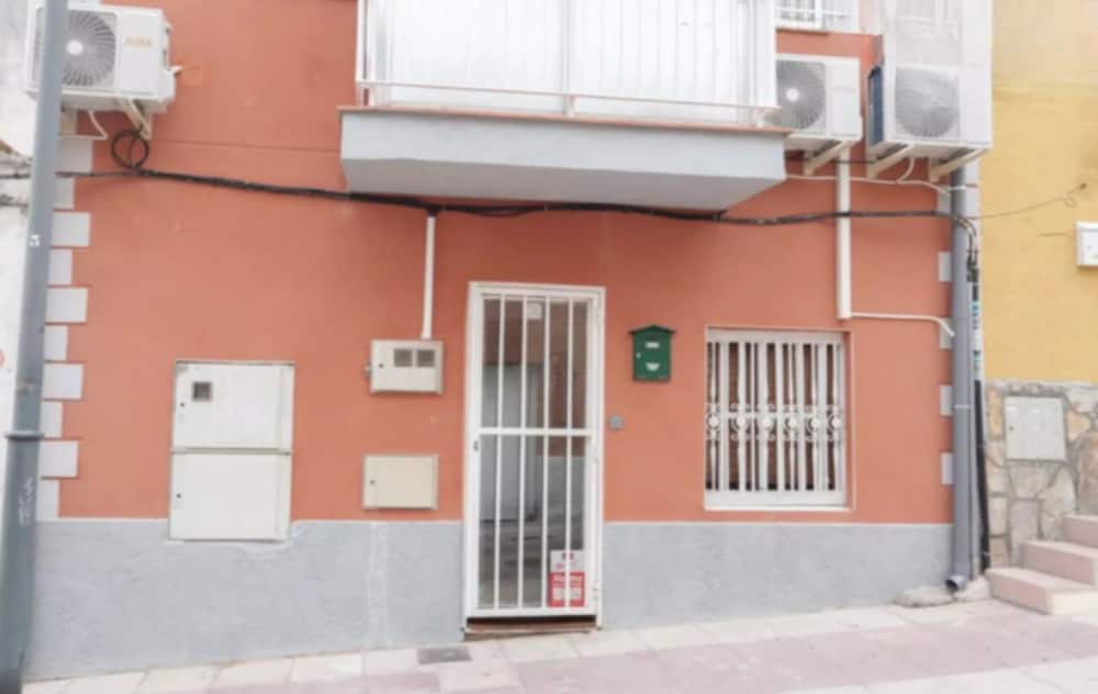 Independent Six Room House Casa 6 Habitaciones