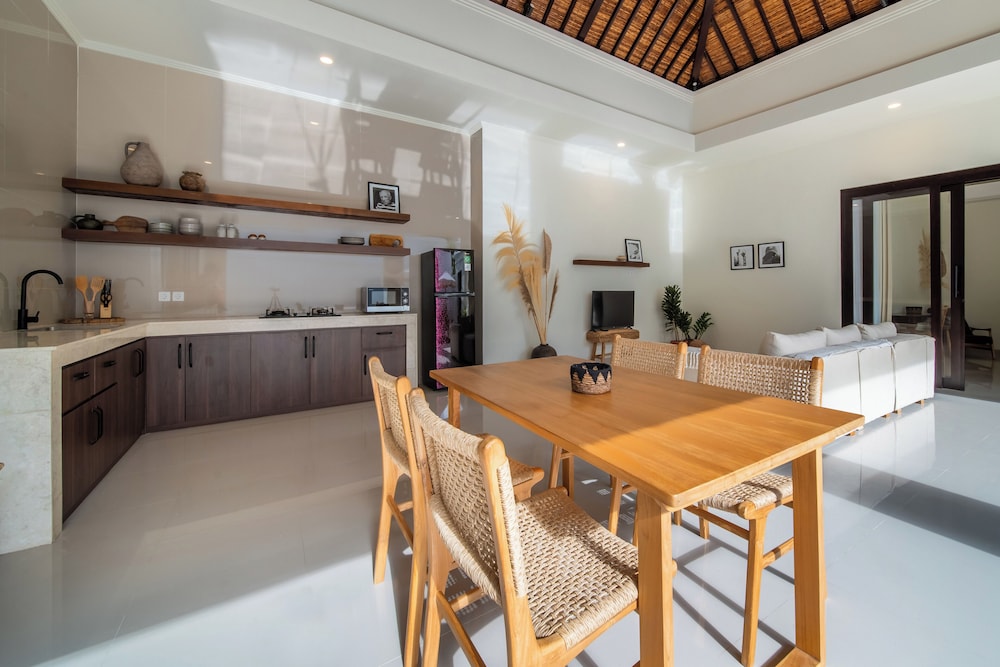 Calmaan Villa By Betterplace