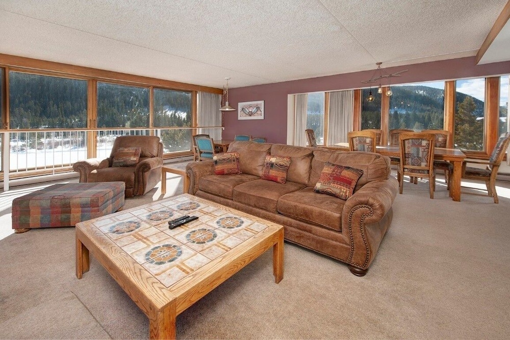 1776 Decatur 4 Bedroom Condo