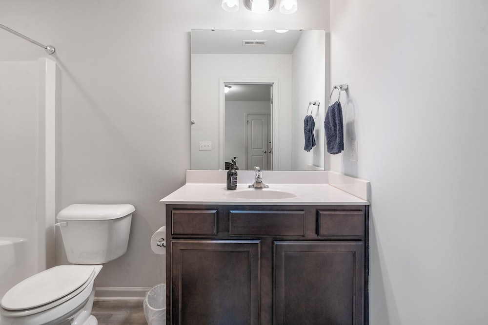 King 3BR Townhouse Mins to Cary NC State