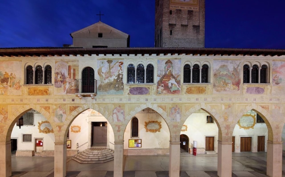 Villa With Pool - Wanderlust photo 3