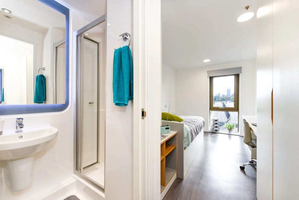 Student Only Byrom Point