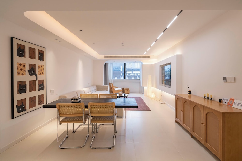 Book and Bed - Xujiahui
