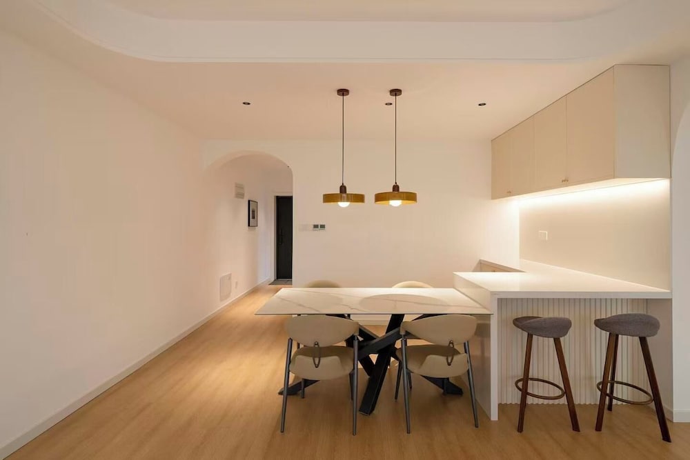 Book and Bed - Xujiahui