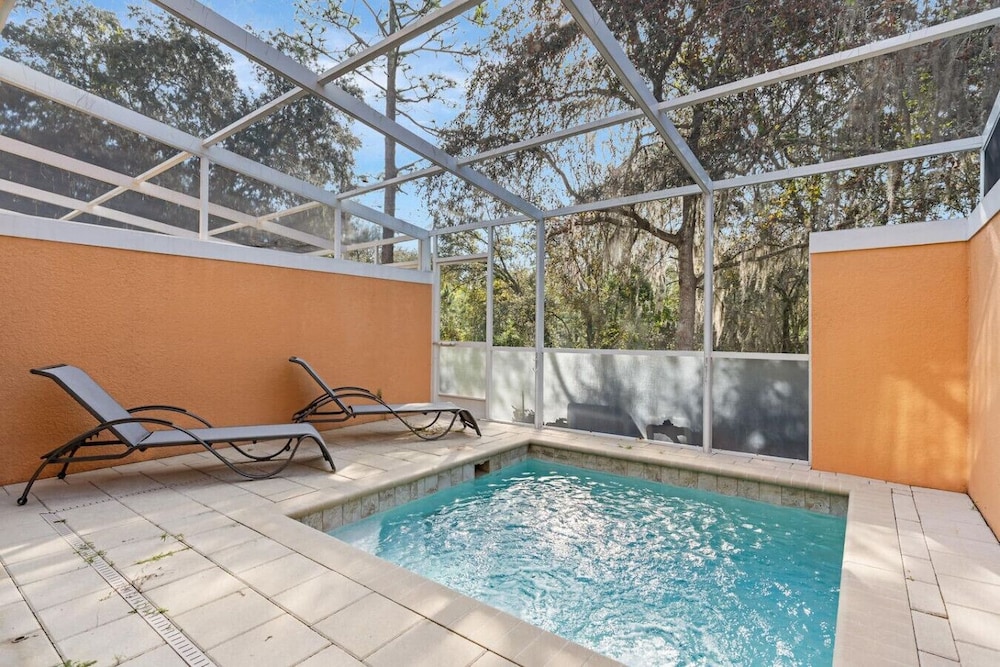 Amazing Family House w pvt Pool - 1605