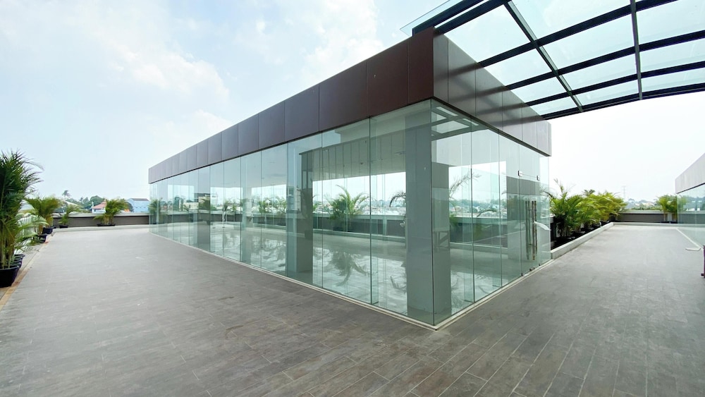 Modern Look Studio At Anwa Residence Apartment