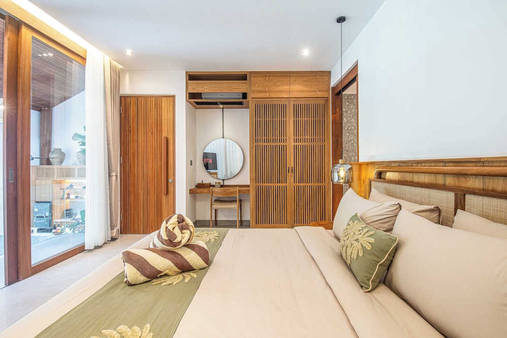 Luxury 2BR Retreat Jungle View Near Ubud Center