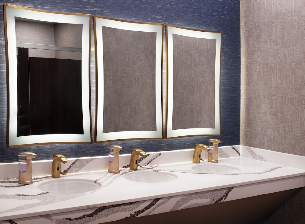 Hotel Royer Urbana Champaign, Tapestry Collection by Hilton