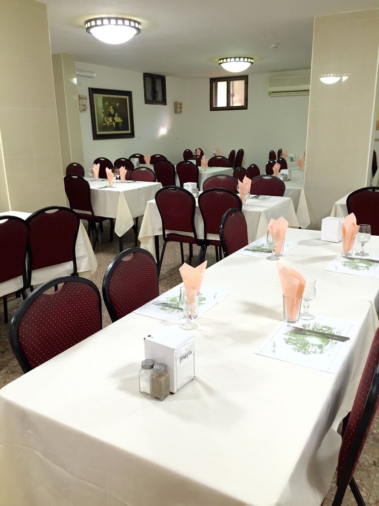 Tiberias Vacations - Berger Hotel - Property Image 4