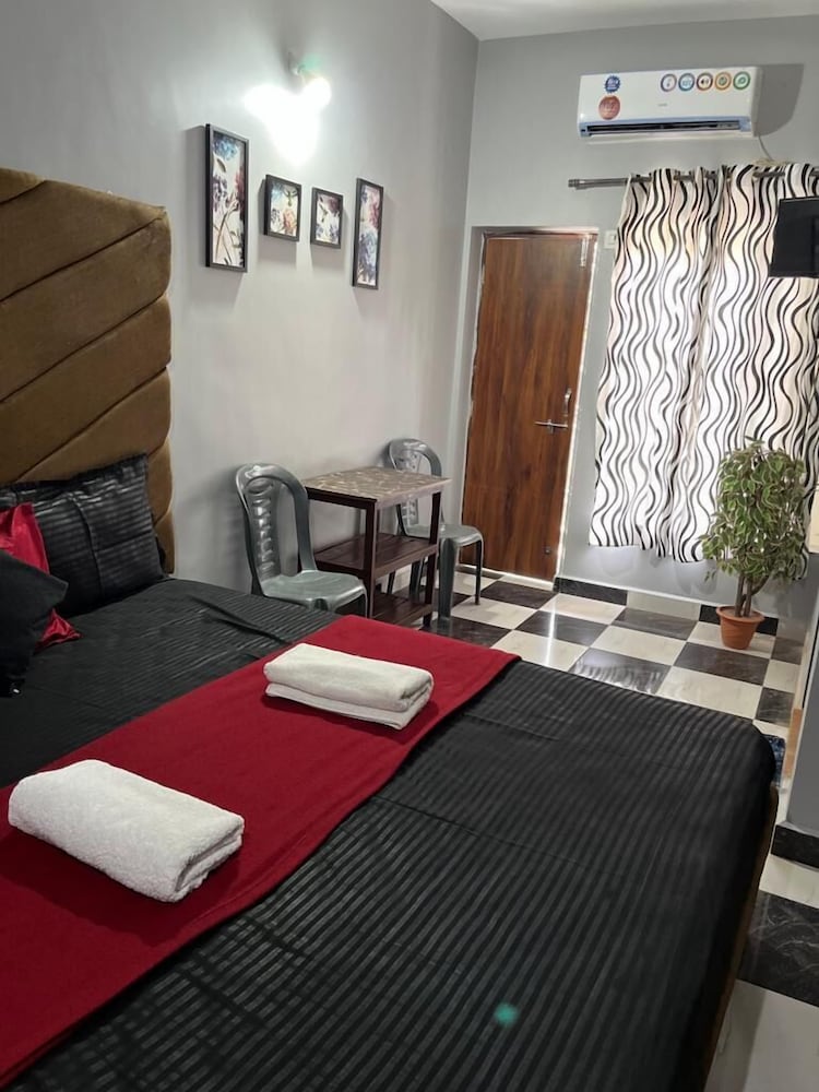 Casa Almeida Guest House
