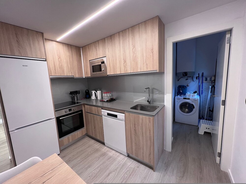 Comfortable Superior Three Bedroom Apartment With Mountain Views