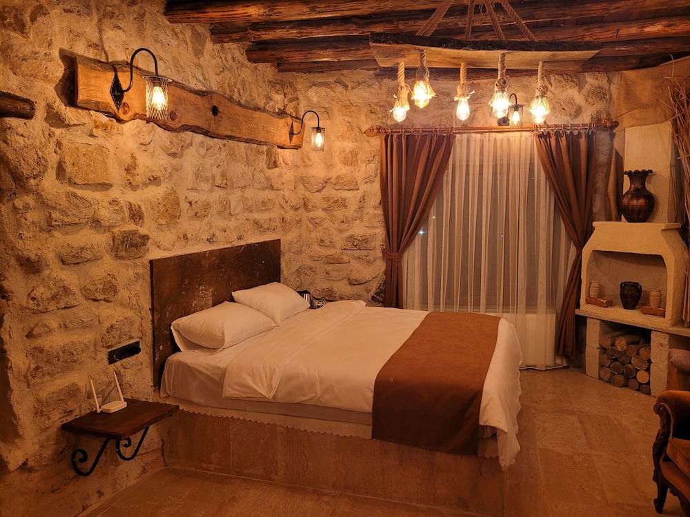 LA DİAS CAVE CAPPADOCİA
