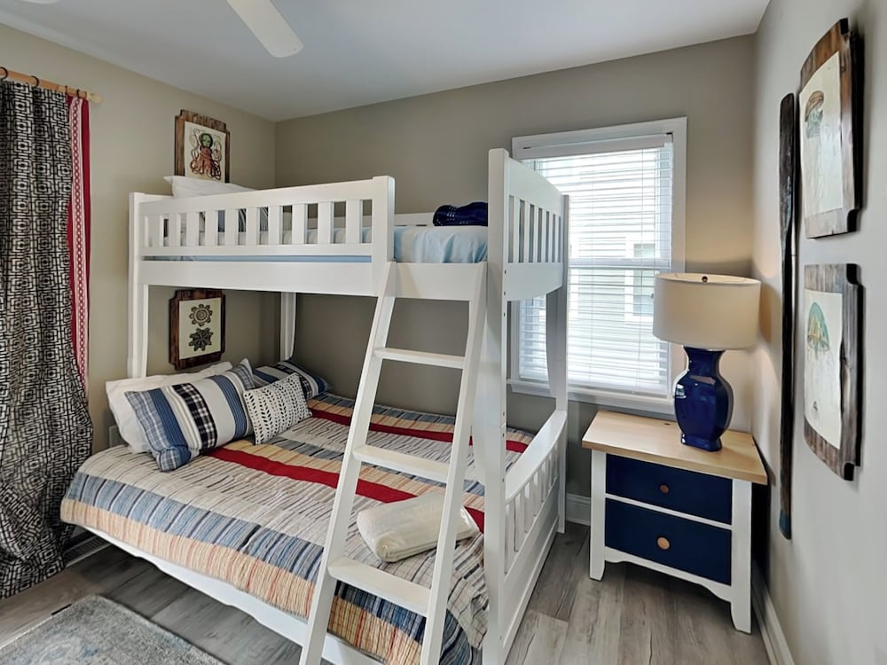 Bluebird by Topsail Realty