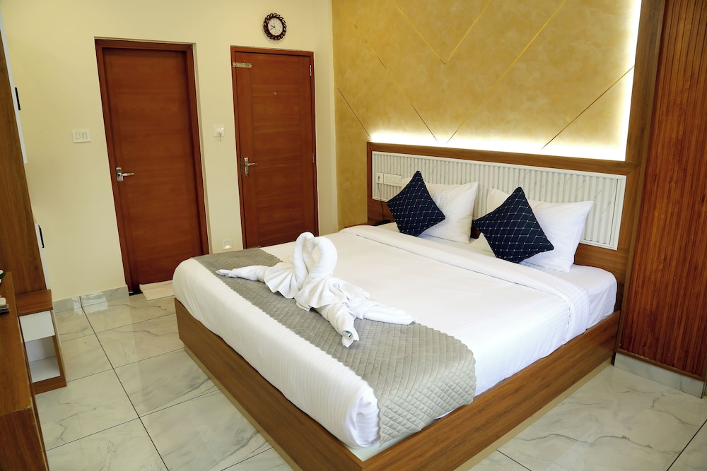 Cloud9 Airport Hotel