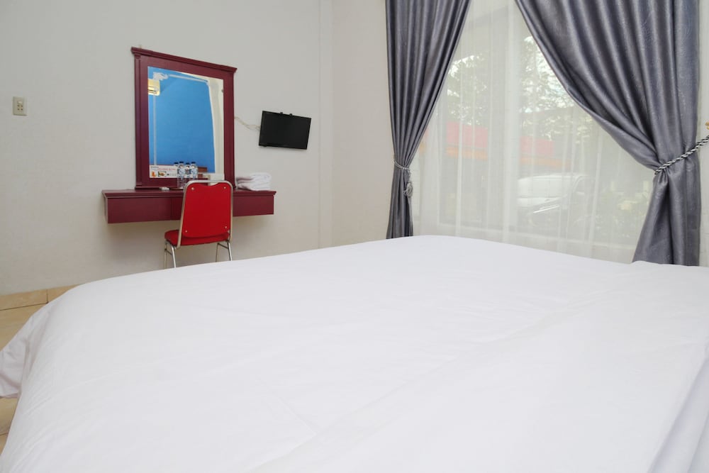 Serena Anggrek Hotel
