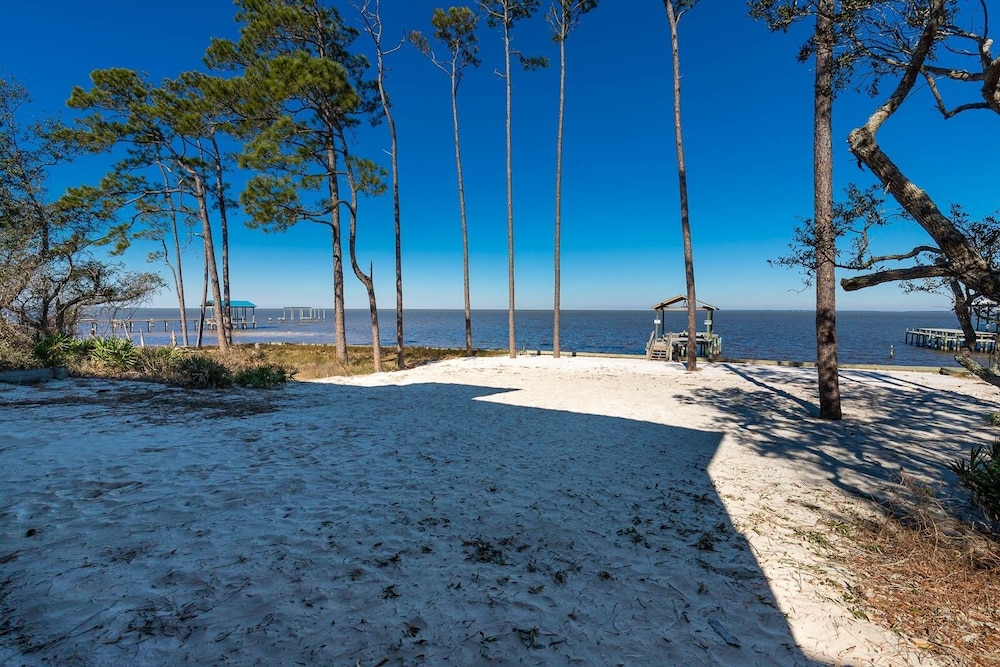 Pelican Roost 9407 4 Bedroom Home view 3