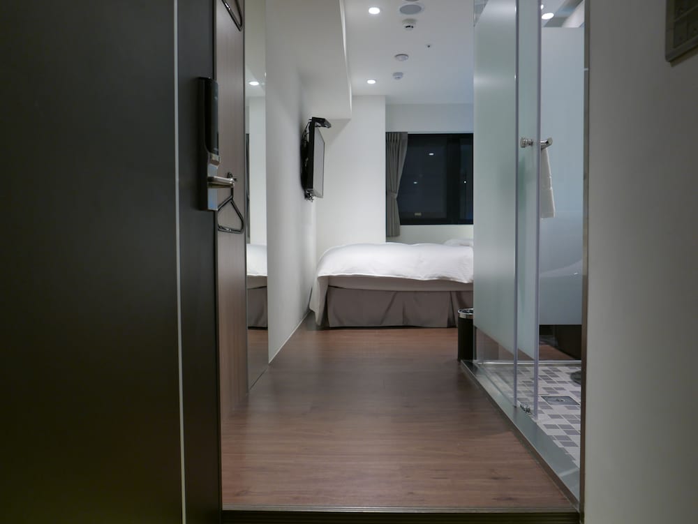 Ours Inn II