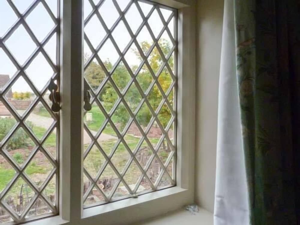 Shortmead Cottage view 4